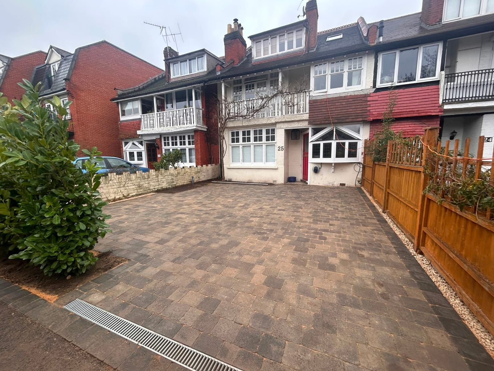 Driveway Cleaning and Sealing